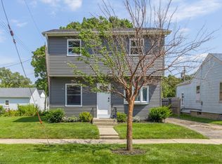 407 Sheldon Ave, Aurora, IL 60506