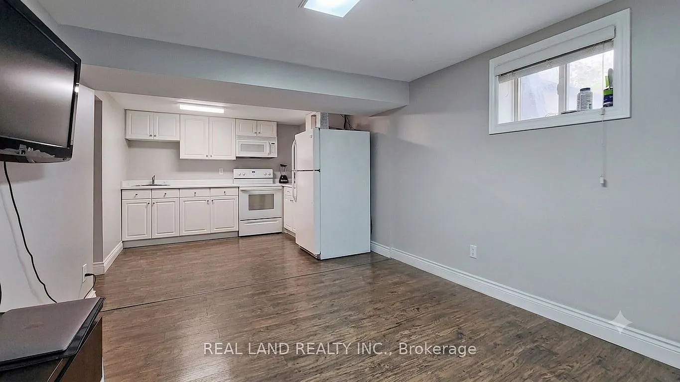 2 bed, $2,180 — Photo 4