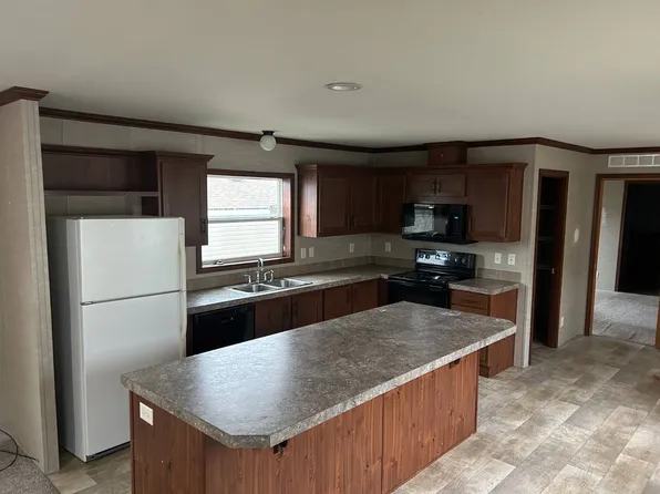 9428 Grand Ave Trailer 32, Duluth, MN 55808