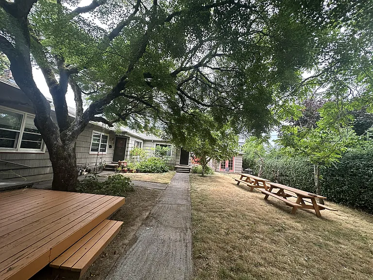 4926 NE 25th Ave — Photo 34