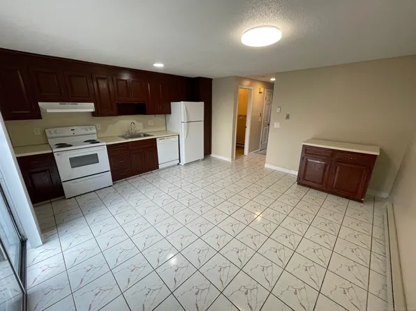 241 Judith Lane #1, Waterbury, CT 06704