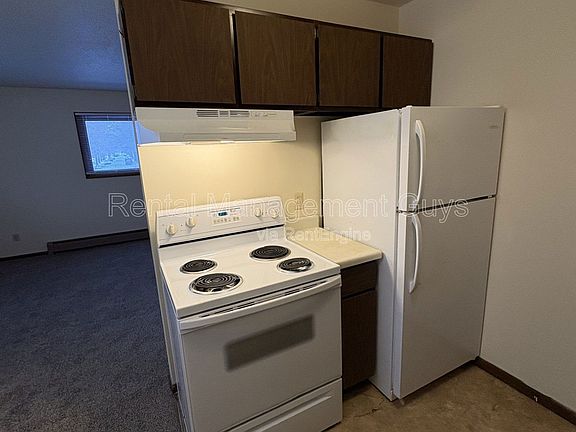 4th image of 2112 44th Ave N APT 202