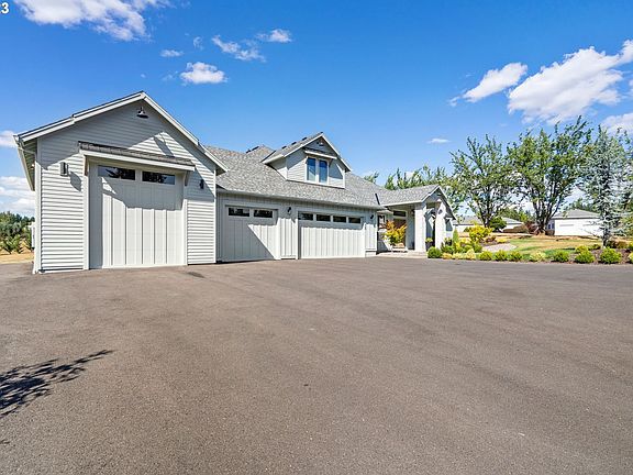 2nd image of 15708 NE 194th Ct