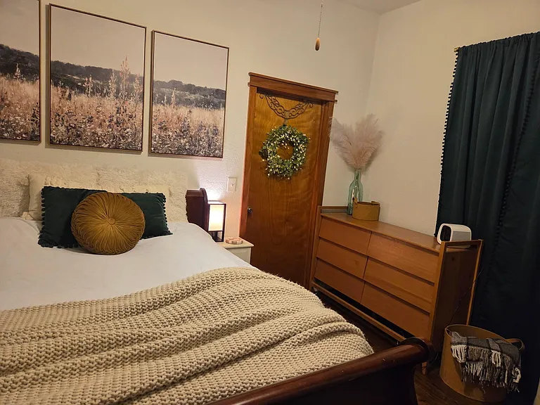 4124 Avenue M 1/2 — Photo 11