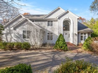 16 Georgica Woods Ln, East Hampton, NY 11937