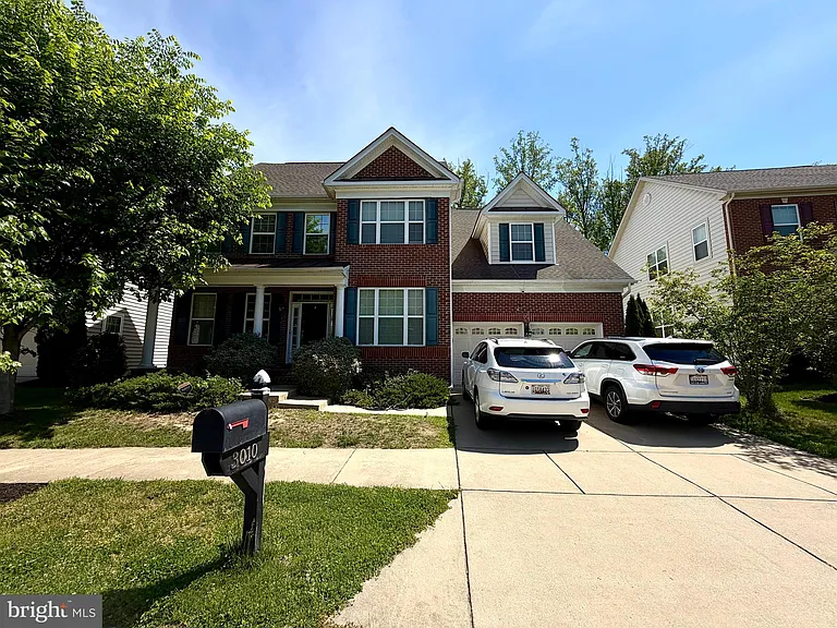 3010 Winterbourne Dr — Photo 1