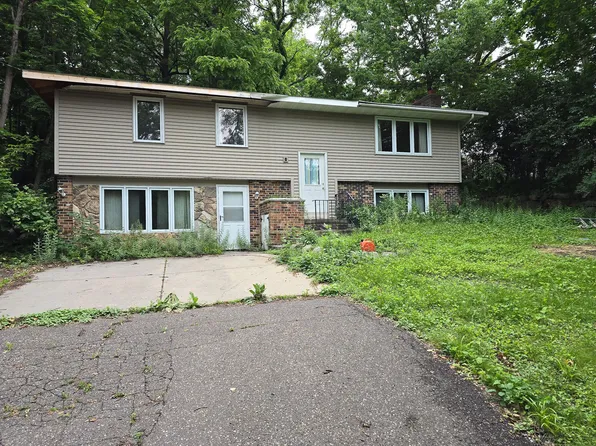 20755 Manor Rd, Shorewood, MN 55331