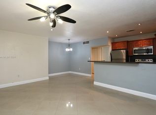4050 NW 135th St APT 23, Opa Locka, FL 33054