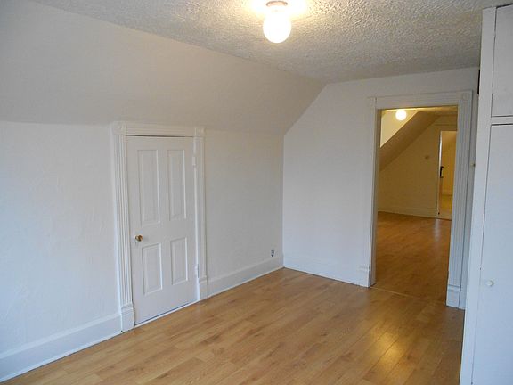 4th image of 2027 W Haddon Ave #3