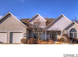 106 Greentree Ct, O Fallon, IL 62269