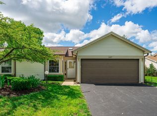 1247 Clematis Dr, Streamwood, IL