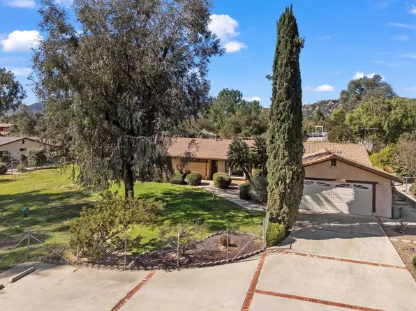 15756 Mussey Grade Rd, Ramona, CA 92065