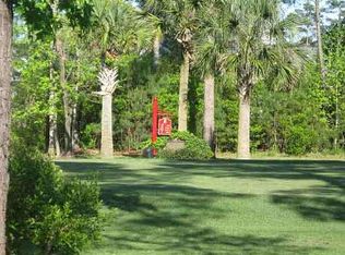 826 Castlebridge Dr, Murrells Inlet, SC 29576