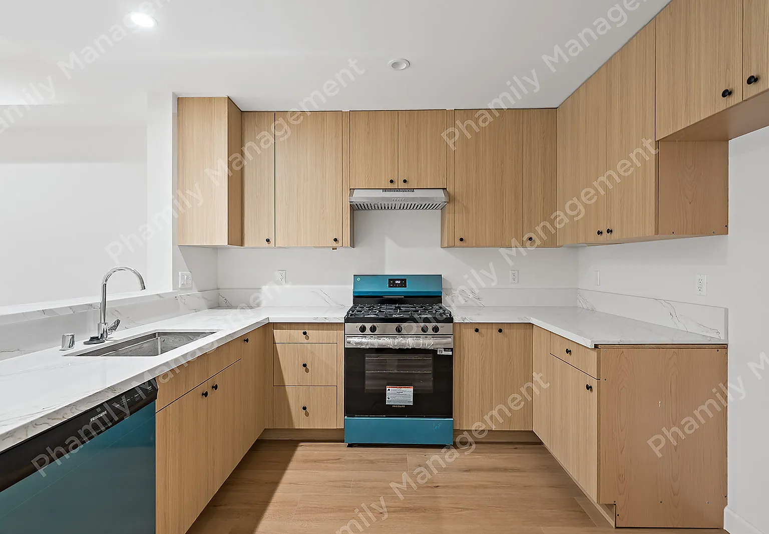 1 bed, 757 sqft, $2,100 — Photo 2
