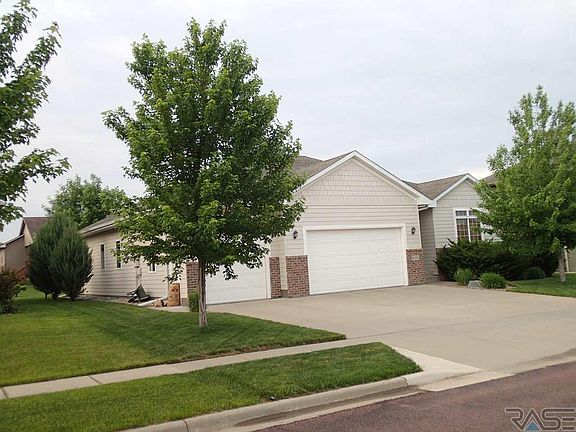 2nd image of 8124 S Grass Creek Dr