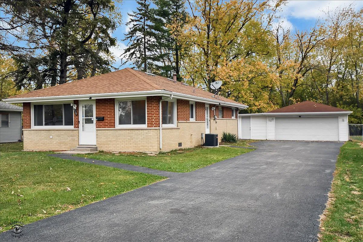 3718 Cedar Rd photo 1