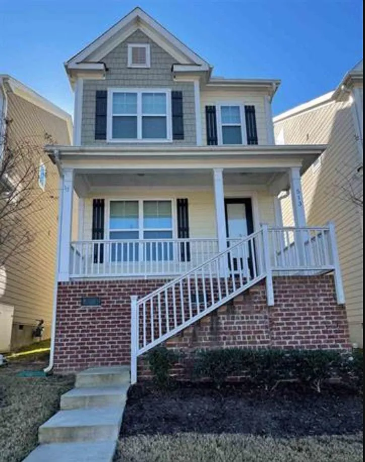 3 bed, 2.5 bath, 2148 sqft, $2,099 — Photo 1