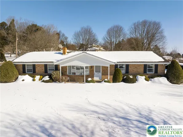 322 Walnut Dr, Northampton, PA 18067