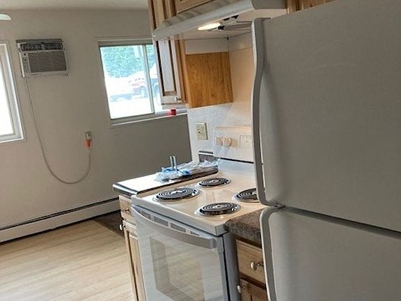 3rd image of 2112 E Divide Ave #101