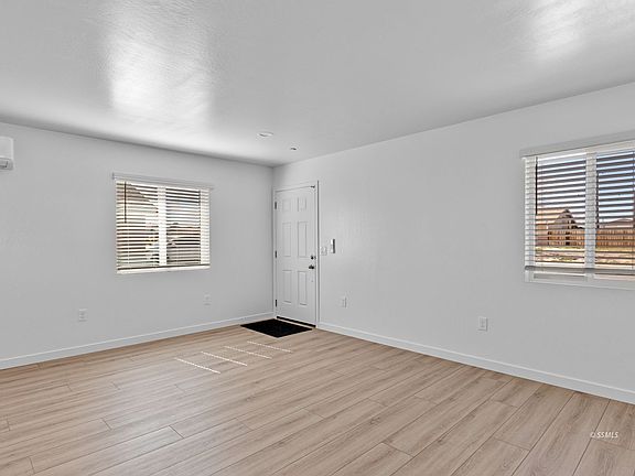 4th image of 1325 Sims St