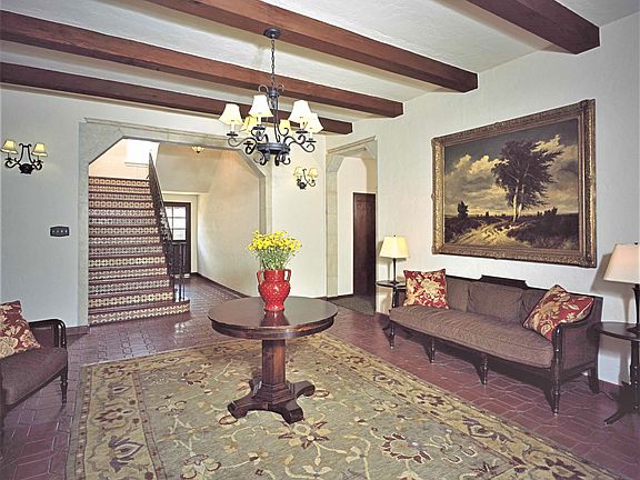 3rd image of 116 Carr Dr #110