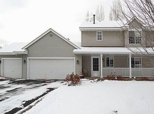 326 Parkview Ln S, Maplewood, MN 55119