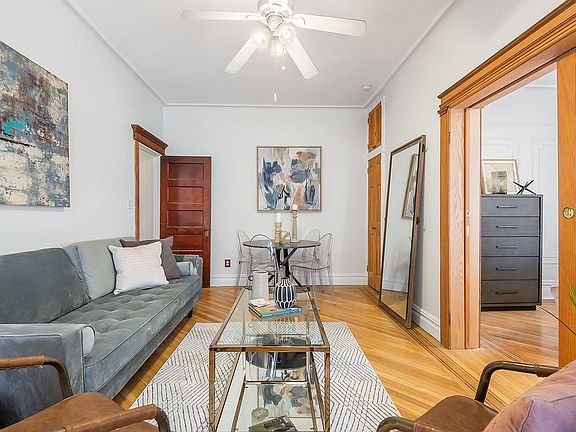 2nd image of 546 40th St APT C