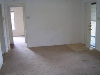 3rd image of 7214 Glendora Ave