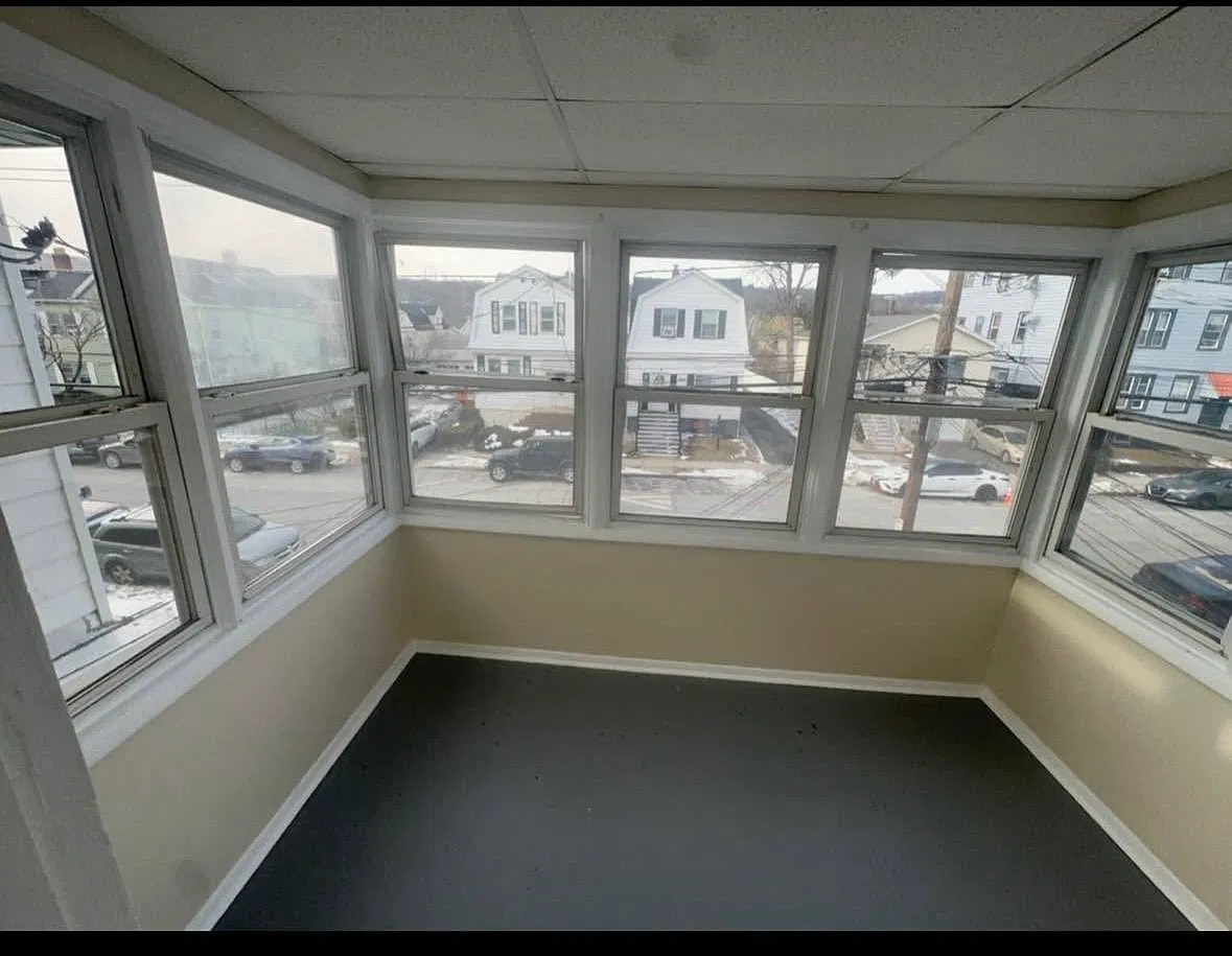 3 bed, $2,500 — Photo 3