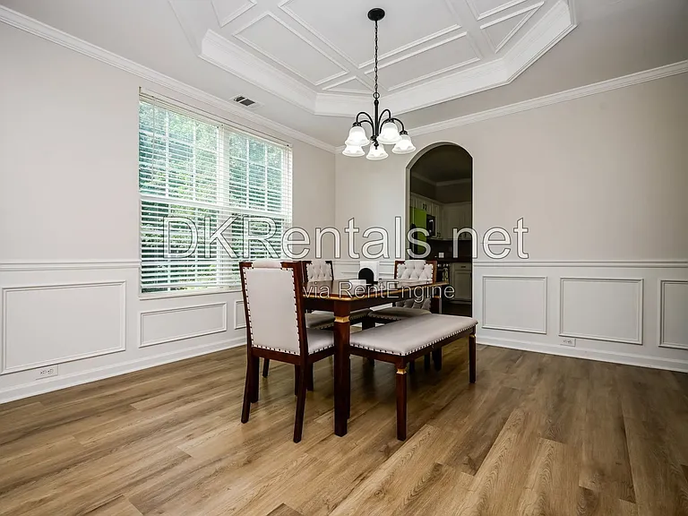 3926 Yosemite Park Ln — Photo 6