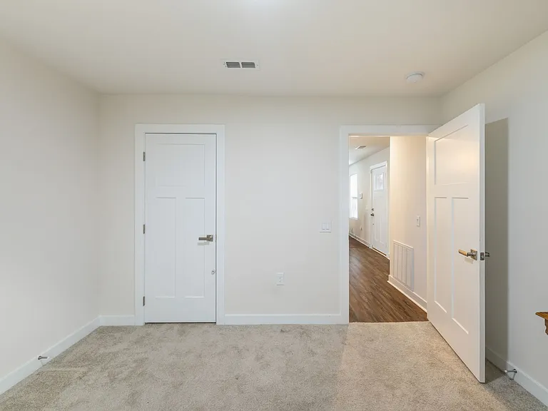 689 Hardwood Dr — Photo 19