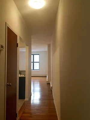 Rented by LDMI Realty Group LLC | media 32