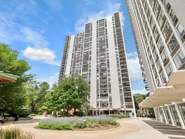 1460 N Sandburg Ter APT 2207A, Chicago, IL 60610