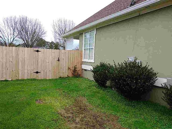 5th image of 180 Bradford Dr SE