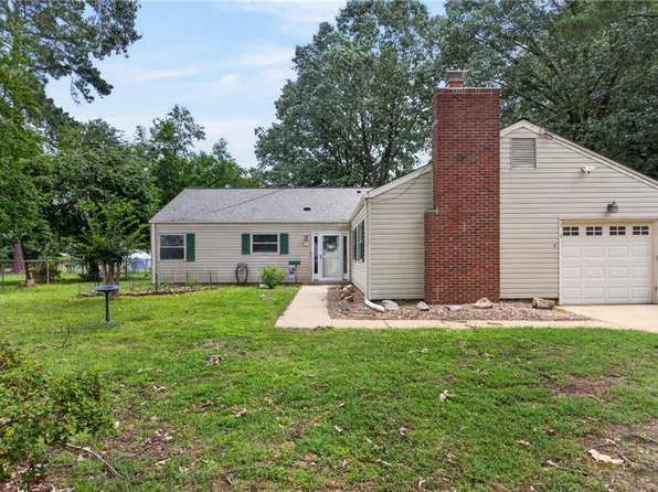 11 Briar Patch Pl, Newport News, VA 23606