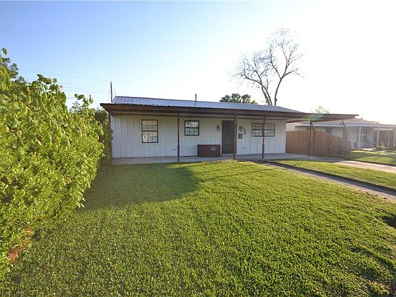 2nd image of 136 Felicia Dr