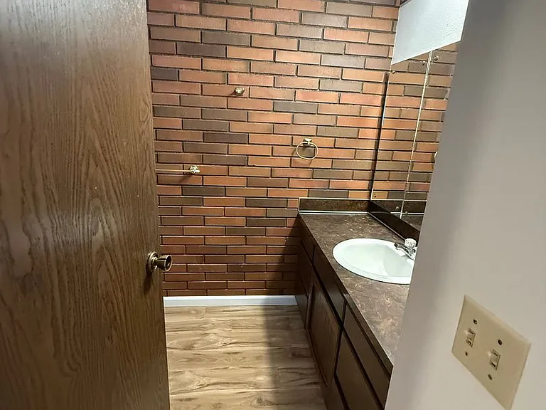 2209 Colby Ave #4 — Photo 10