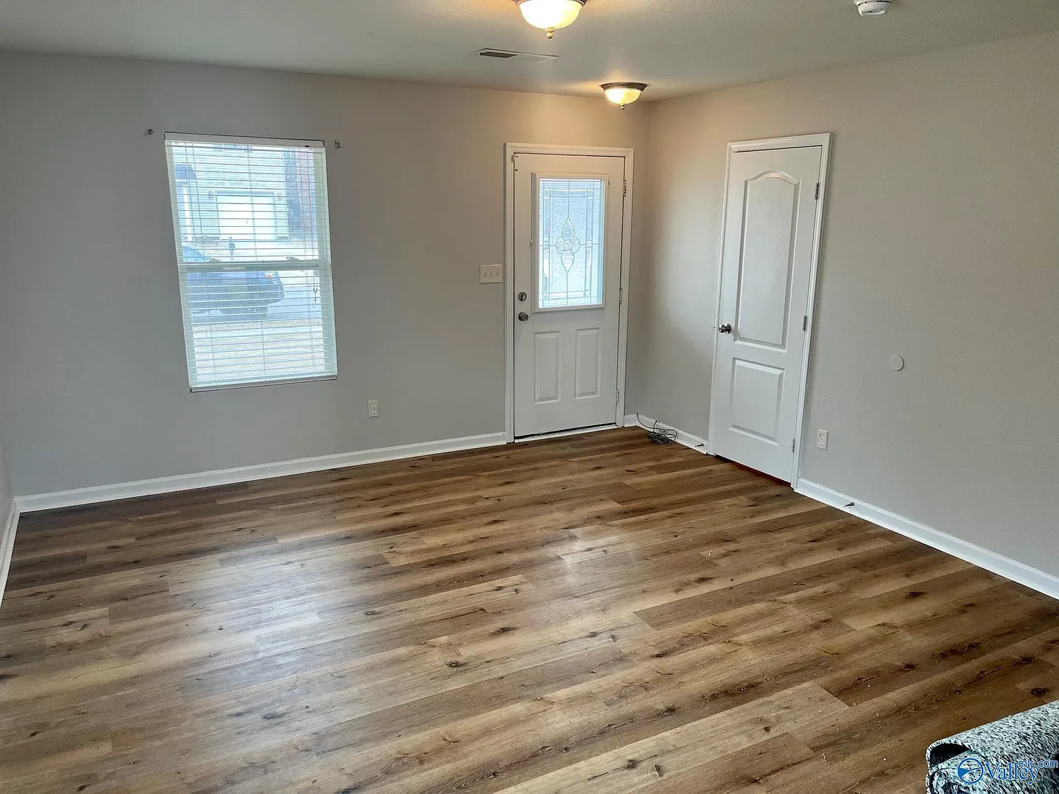 3 bed, 2.5 bath, 1675 sqft, $1,550 — Photo 3