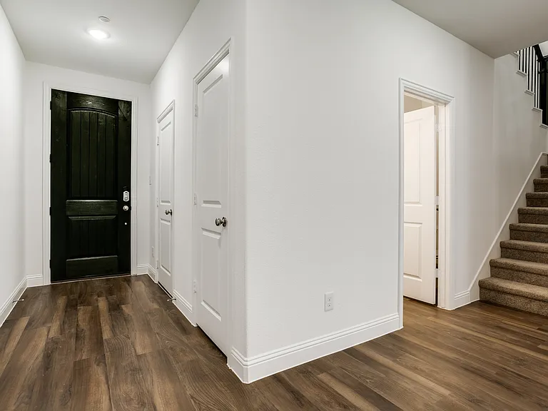4809 Pasadena Dr — Photo 10