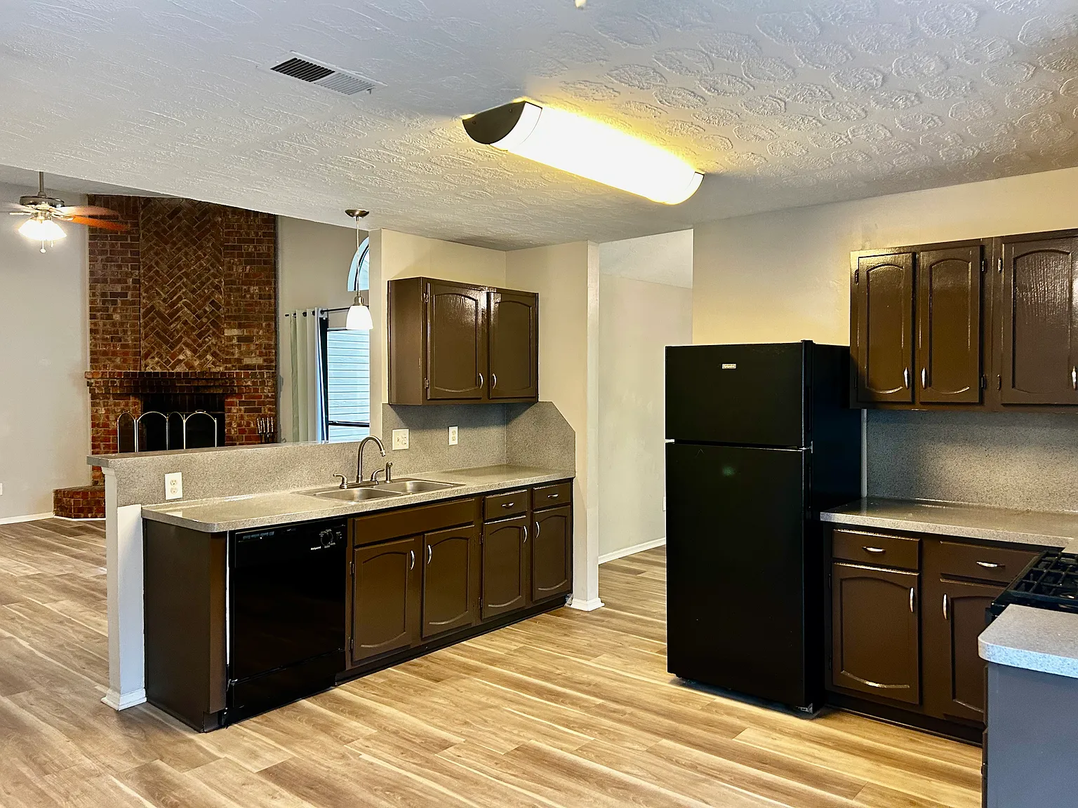 7017 Ivy Pointe Row — Photo 3