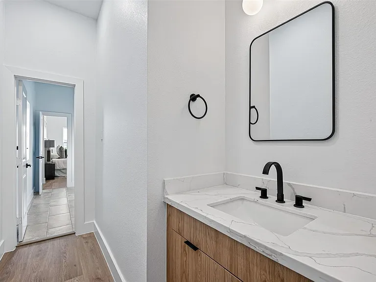 7840 Nashville St #B — Photo 22