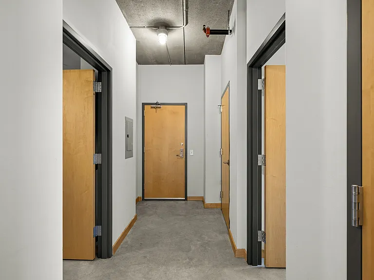 710 N 4th St #E213 — Photo 18