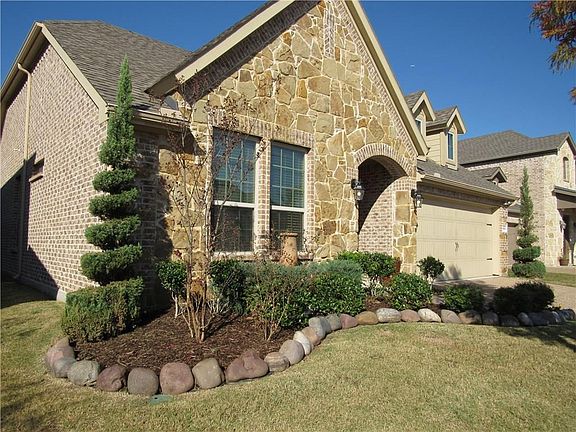 3rd image of 1505 Shady Bend Dr