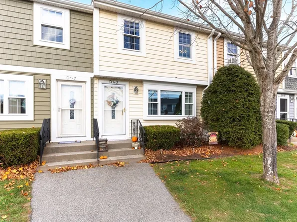 8 Lydon Ln #D1, Halifax, MA 02338