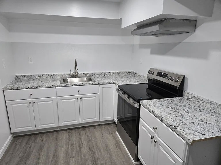9713 Digging Rd — Photo 2