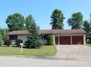 1140 Fremont St, Cheboygan, MI 49721