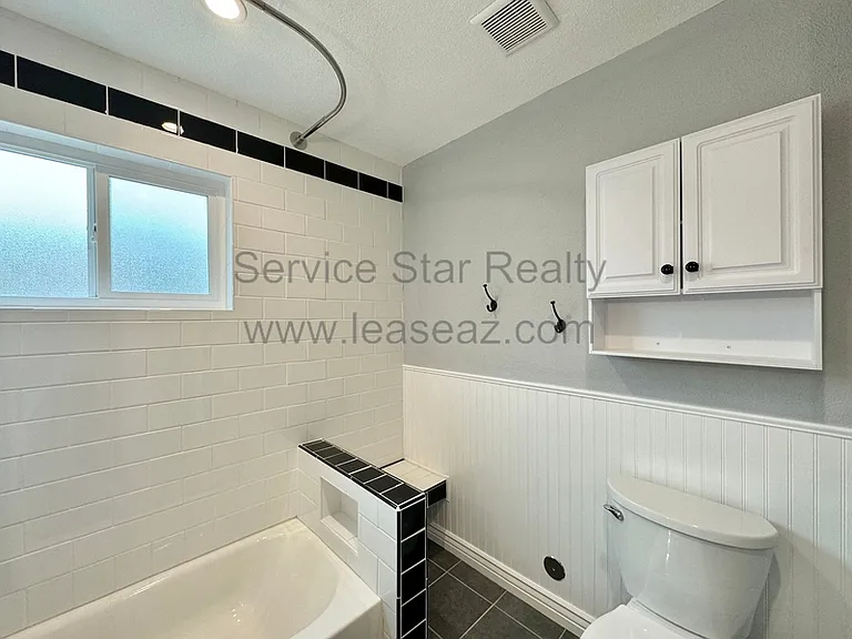 2908 E Avalon Dr — Photo 18