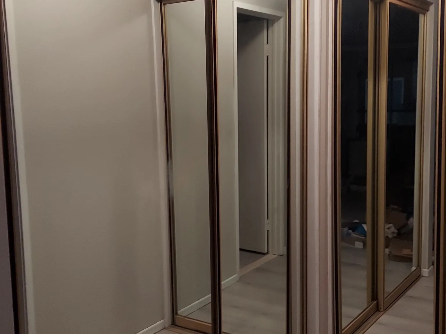 2 bed, 872 sqft, $2,700 — Photo 3