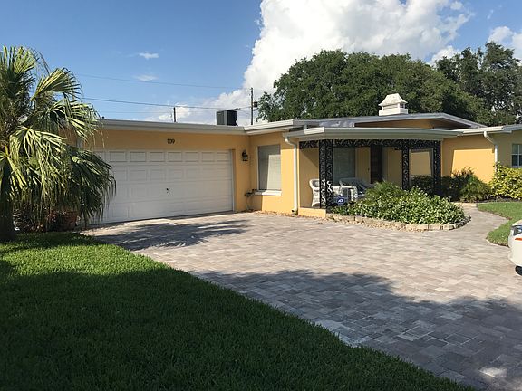 3rd image of 109 Harbor Bluff Dr