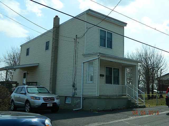 1st image of 440 W John St